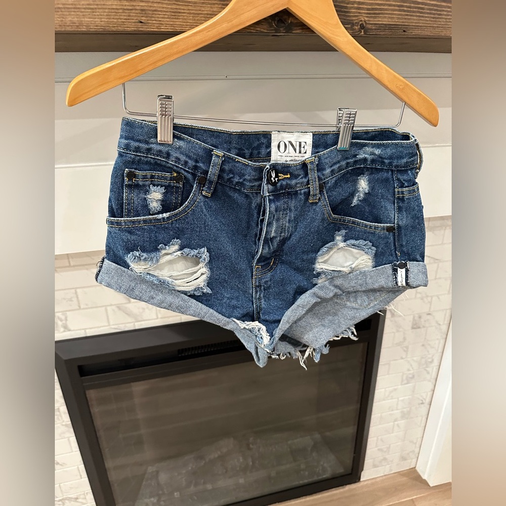 One Teaspoon free people Dark Wash denim Shorts